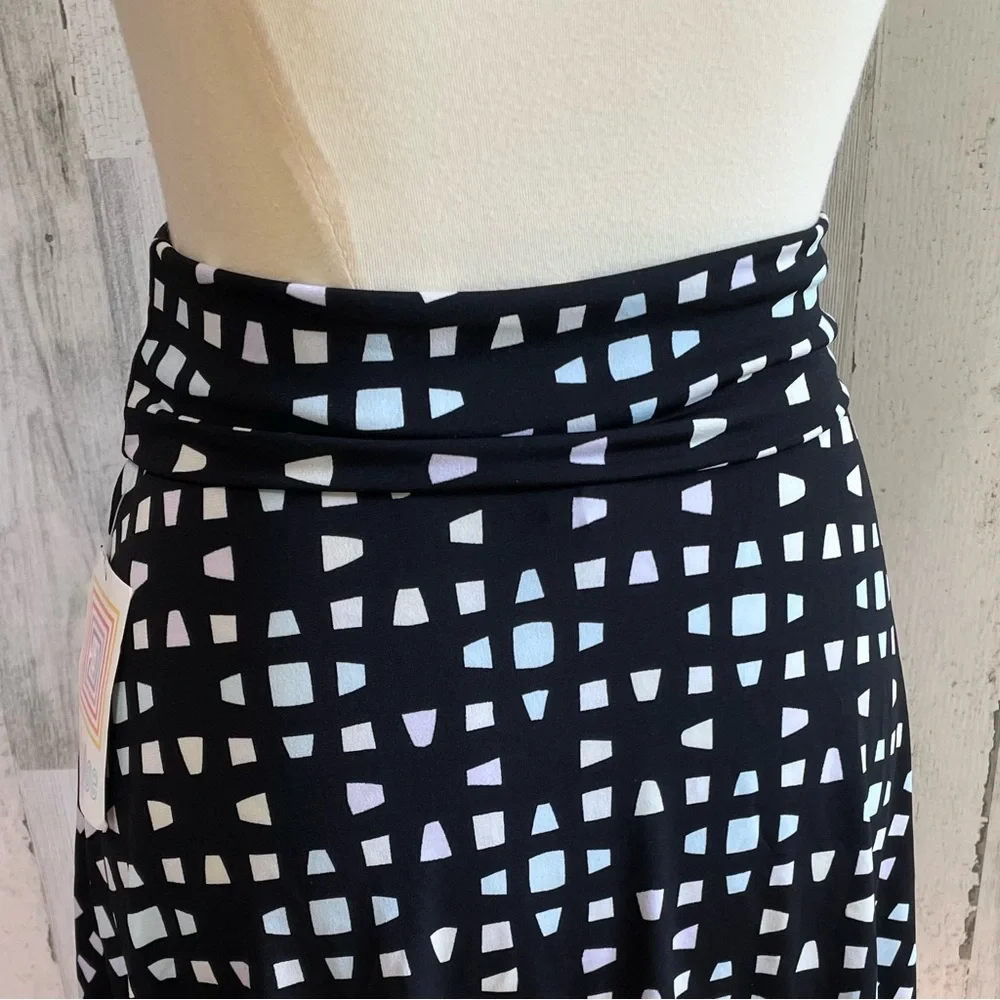 LuLaRoe Azure Skirt - Picture 7 of 10
